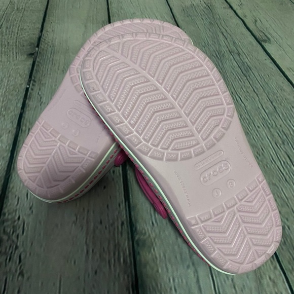 Crockpot Crocband Mickey Pink Clogs Size 3 - Picture 9 of 10